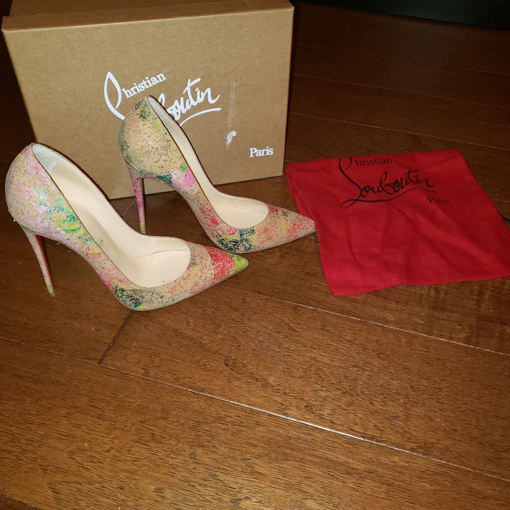 Christian Louboutin So kate pumps